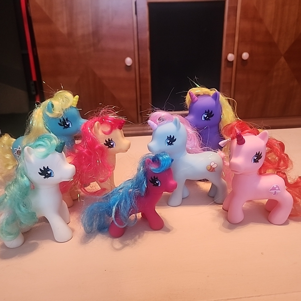 Gi-Go Wonder Pony Land vintage Fakie ~ Lot of 7 Various Stamps + Sized Unicorn